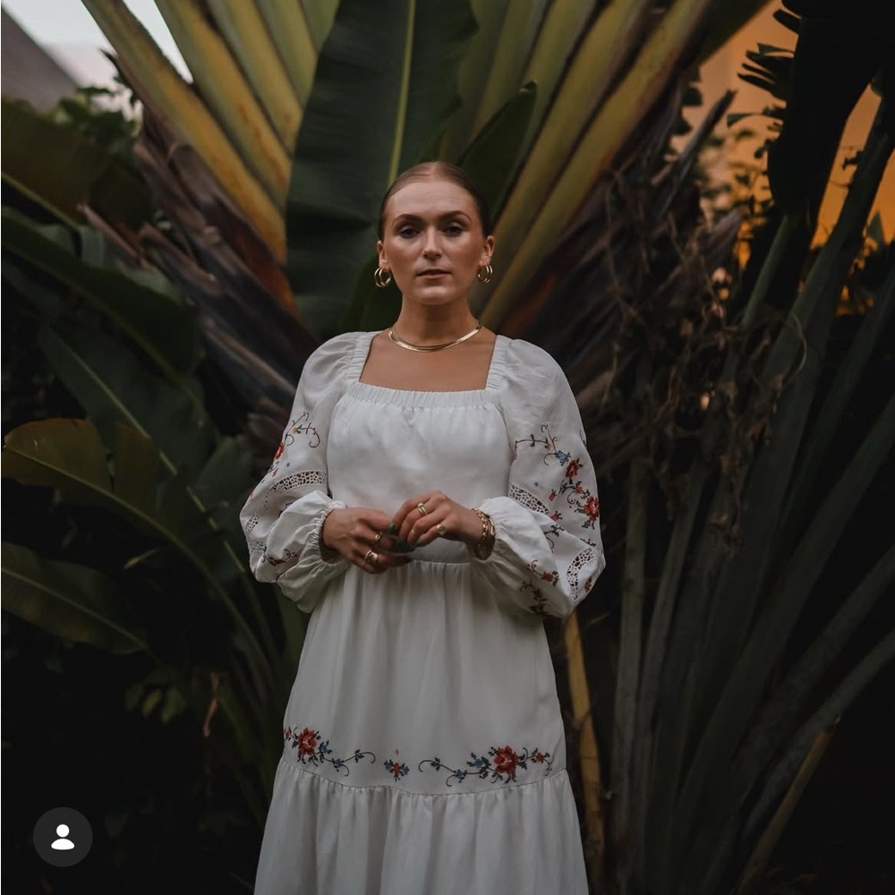 Kobi Halperin Emmy White Embroidered Linen Tiered Midi Dress Size 6 NWT